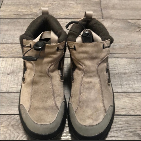 salomon contagrip hiking boots